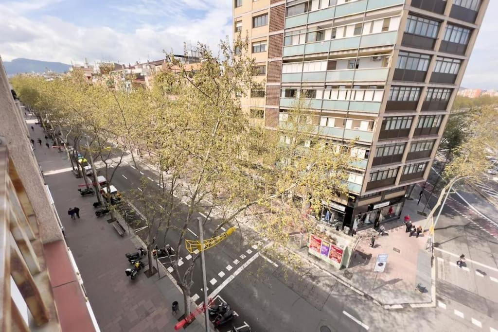 Bebarceloner Sant Andreu Apartments - 3 Bedrooms Ngoại thất bức ảnh